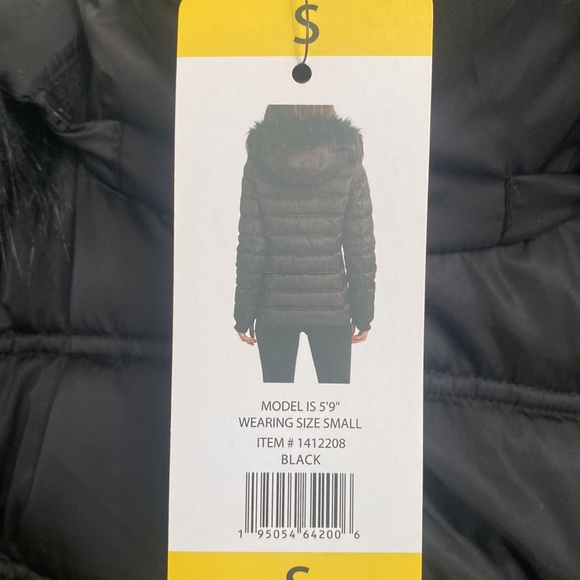 Nautica Womans puffer jacket with detachable hood live show price limited time! - Picture 2 of 6
